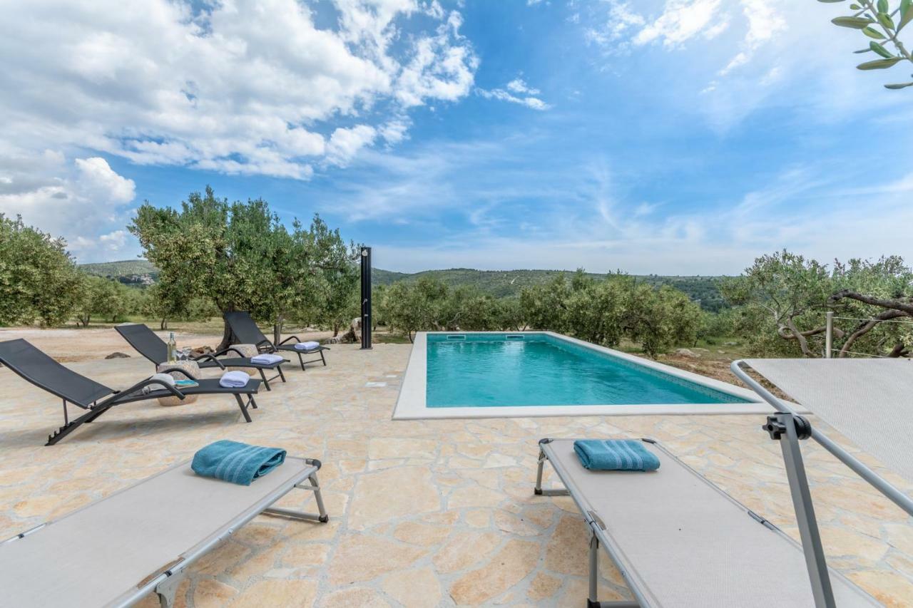 Holiday Home Kuca Sunca سوتيفان المظهر الخارجي الصورة